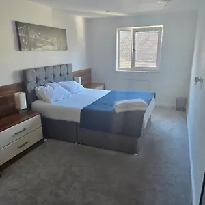 Hullidays - The Sawmill Apartment Kingston upon Hull