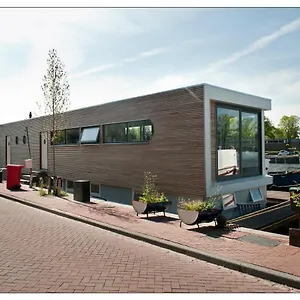 Private The Waterhouse Houseboat Apartment Amsterdam